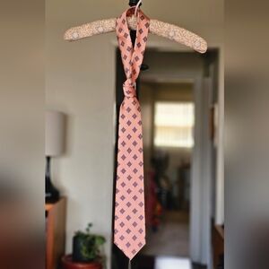 Christian Dior Mens Vintage Pink Silk Tie